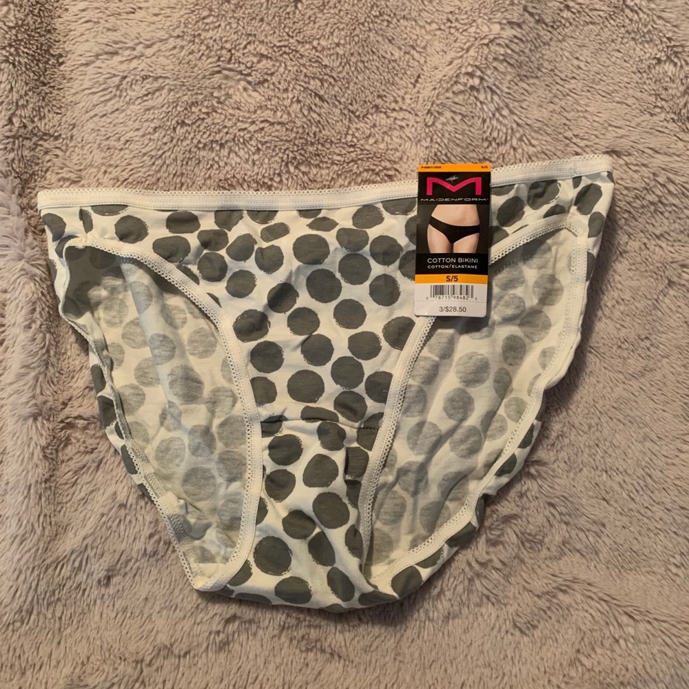 Bikini style panties